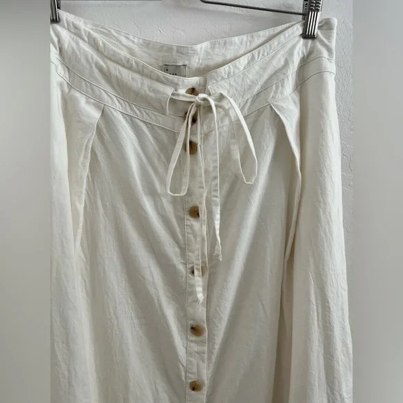 White Summer Skirt - Picture 2 of 5